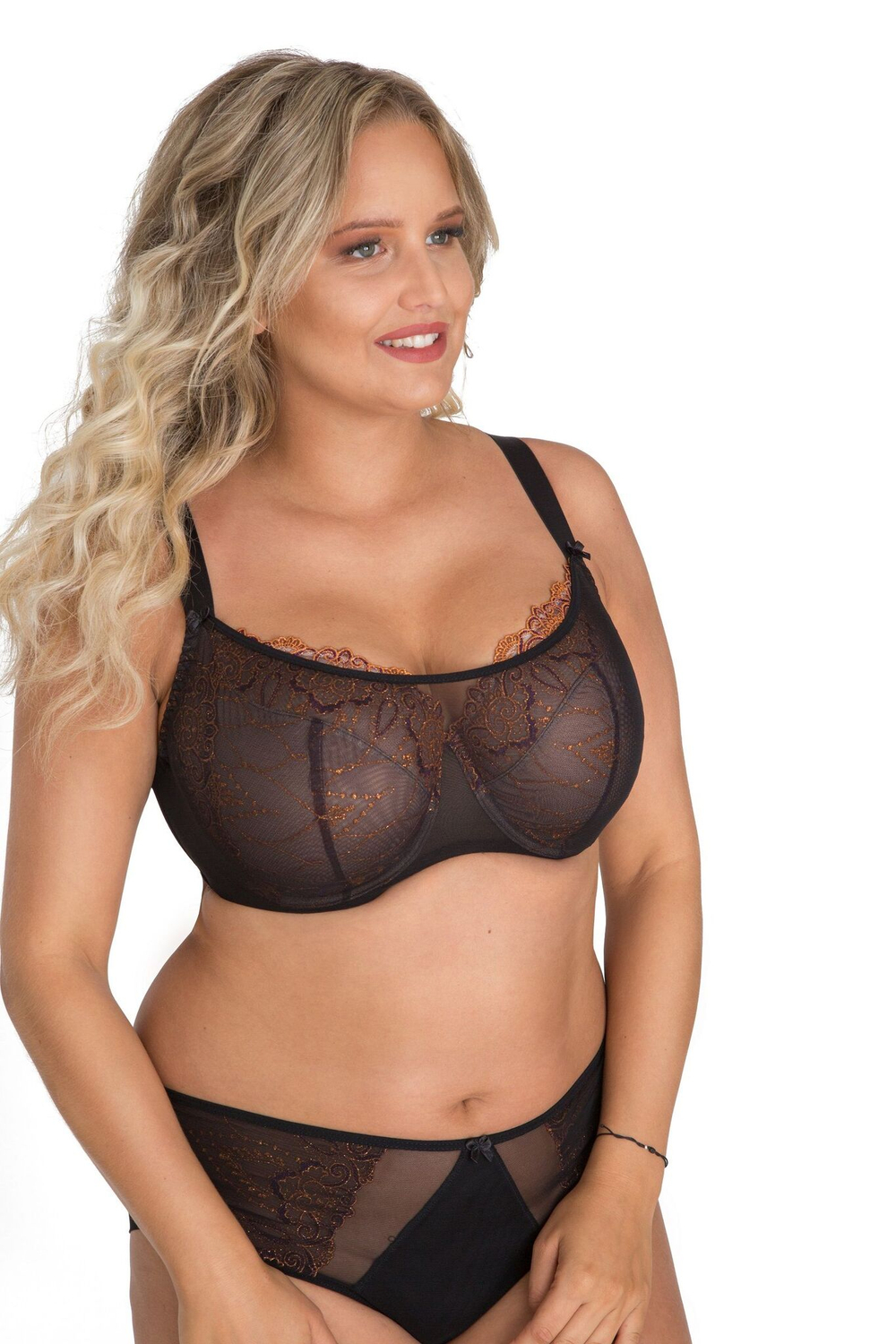 Трусики-слипы с сетчатыми вышитыми вставками по бокам (Размер: 6X) (Цвет: черный)