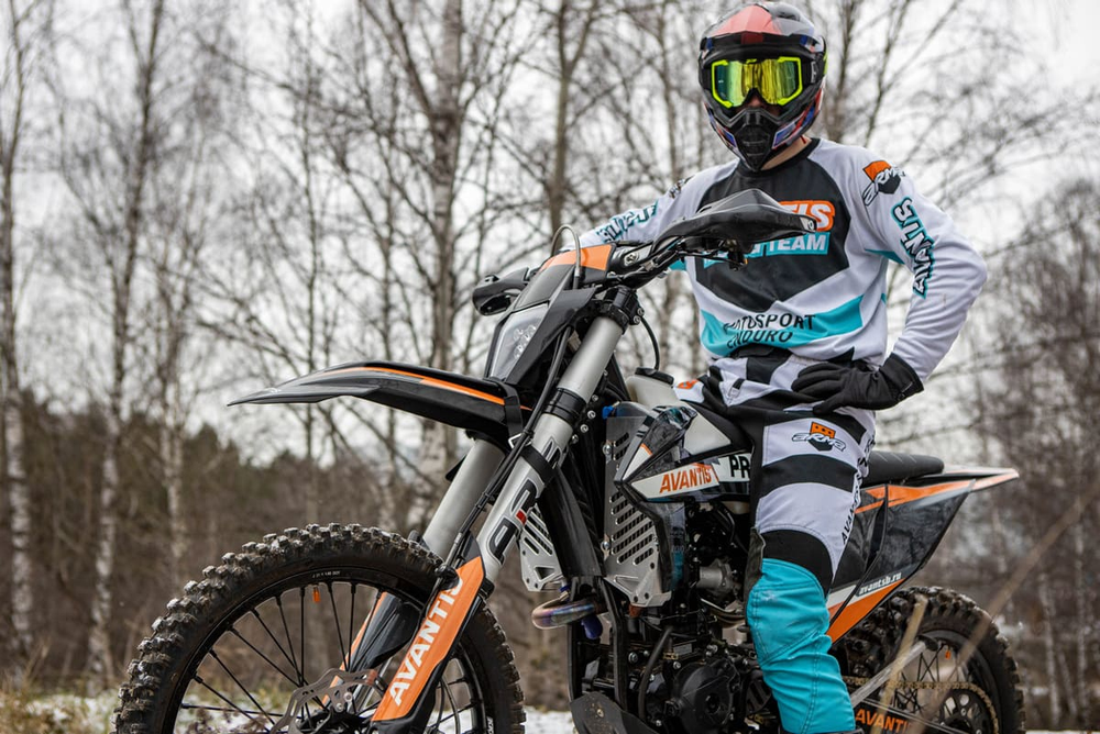 Мотоцикл AVANTIS 12-50E PITBIKE