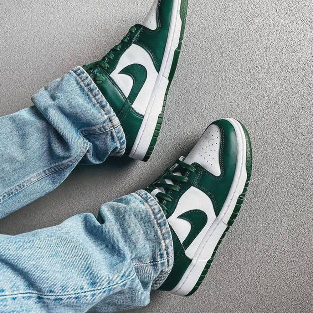 Кроссовки  Nike Dunk Low Michigan State