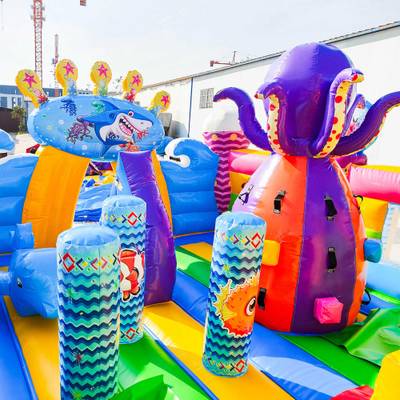 Коммерческий надувной батут с горкой «В гостях у моря 2» 9*5*5 м