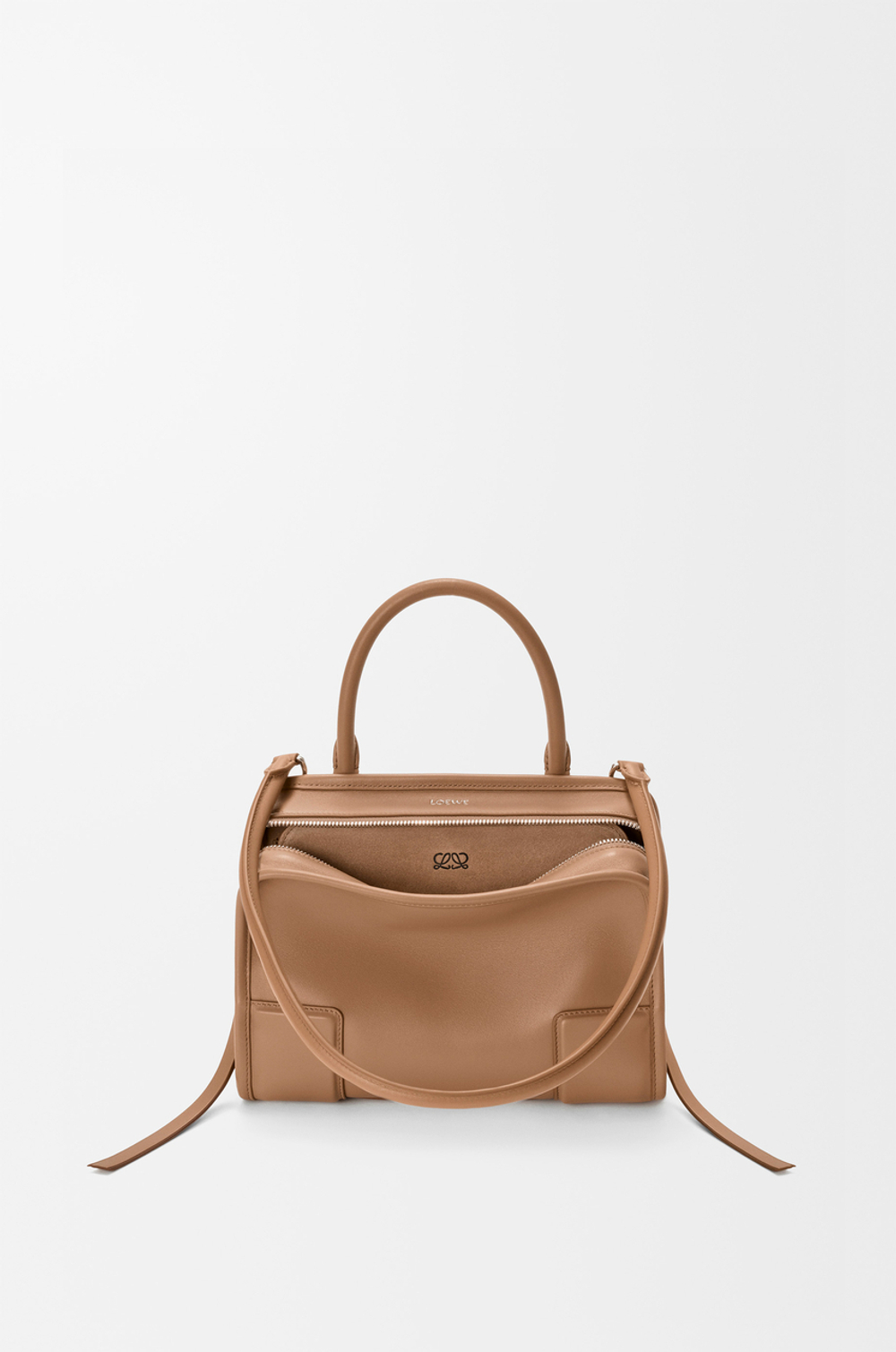 Loewe Маленькая сумка Amazona 180 из мягкой телячьей кожи, мокко