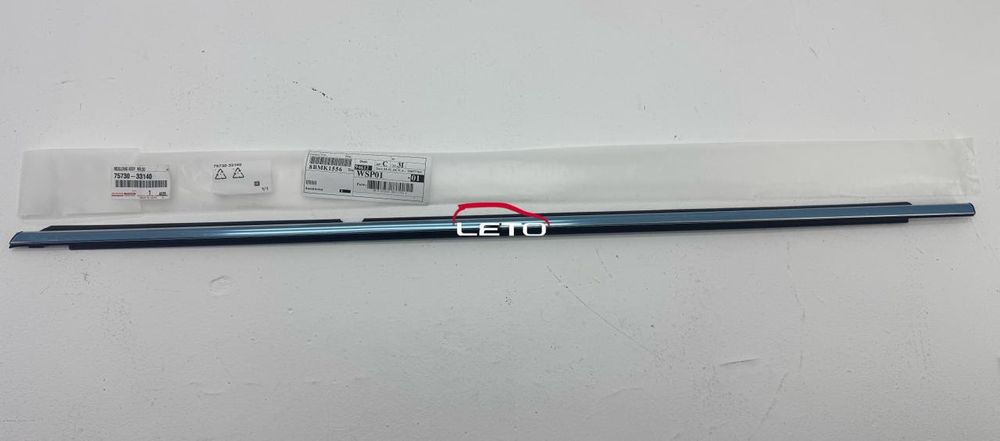 Молдинг стекла двери задней правой 75730-33140 7573033140 Молдинг стекла двери задней правой 75730-33140 7573033140