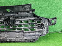 Кронштейн решетки радиатора Audi Q6 (2022-н.в.)