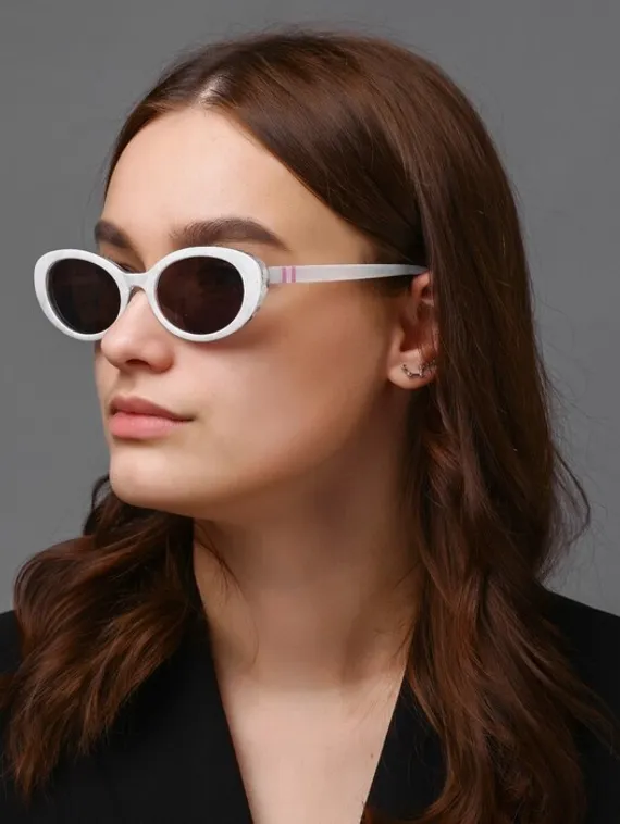 Очки солнцезащитные White swan