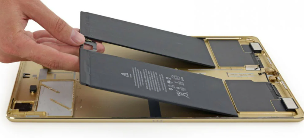 Замена аккумулятора на Apple iPad Pro 12,9 (1,2 gen)