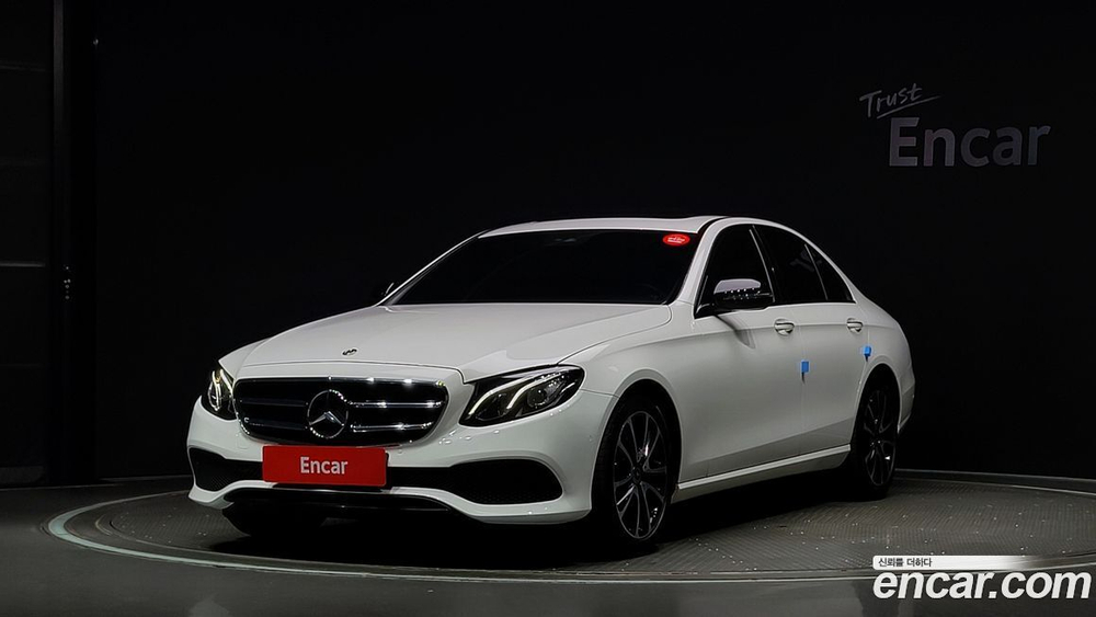 Mercedes-Benz E-Class W213 E250 Avangarde (09.2020)