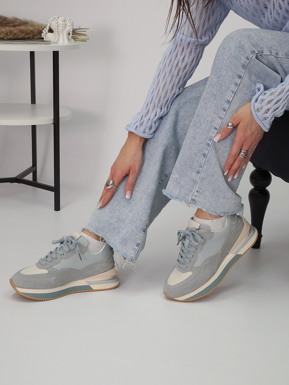 Кроссовки женские демисезонные