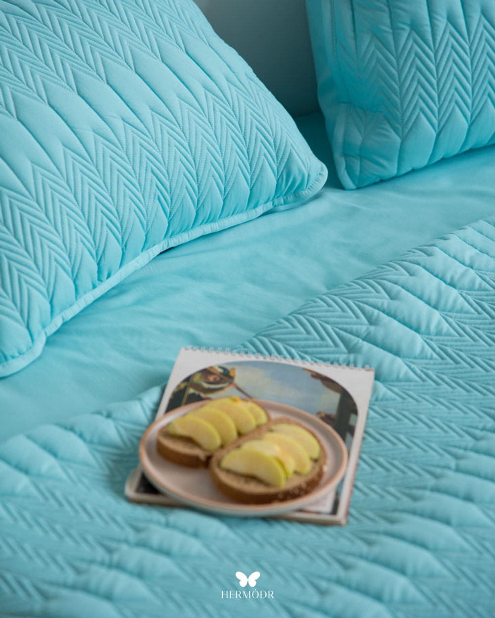 Комплект стеганного покрывала и 2 наволочек Kaj Navy Hermodr 130220327 Иран