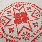 Салфетка с вышивкой