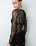 Платье макси из тонкого кружева черный