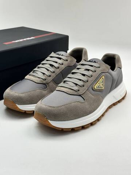 Кроссовки Prada