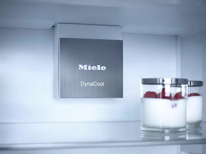 Встраиваемый холодильник Miele K 7348 C 125 Gala Ed
