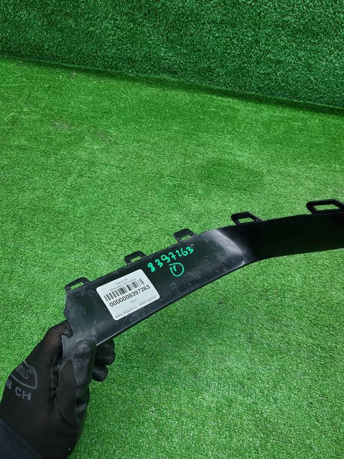 Накладка переднего бампера Geely Tugella (22-24)