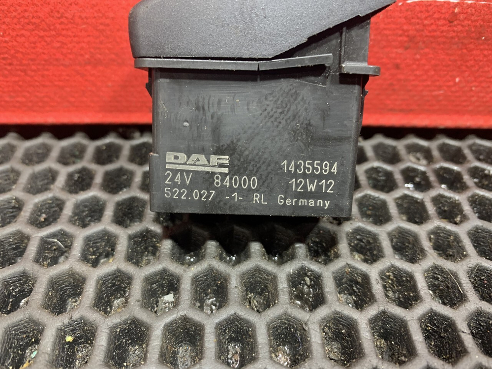 Кнопка управления подвеской