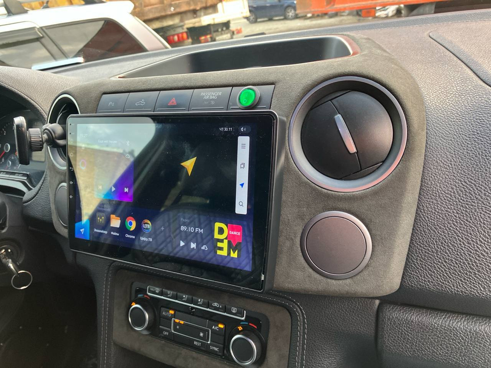 Магнитола Volkswagen T5, T6, Tiguan, Passat, Polo, Jetta, Amarok, Golf и др., Skoda Fabia, Rapid - FarCar BX836M-360 монитор 10.36" 2K QLED на Android 13, 6Гб+128Гб, CarPlay, 4G SIM-слот, 4 камеры в комплекте