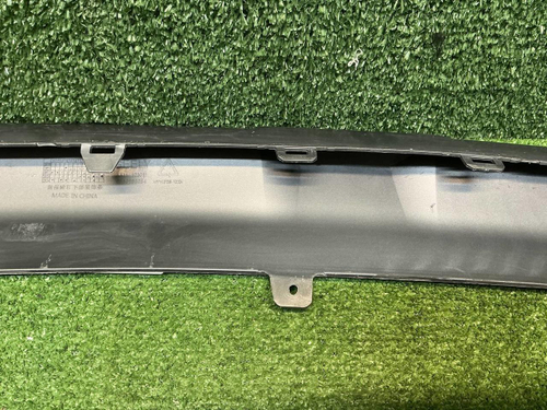 Накладка переднего бампера Geely Monjaro (21-нв)