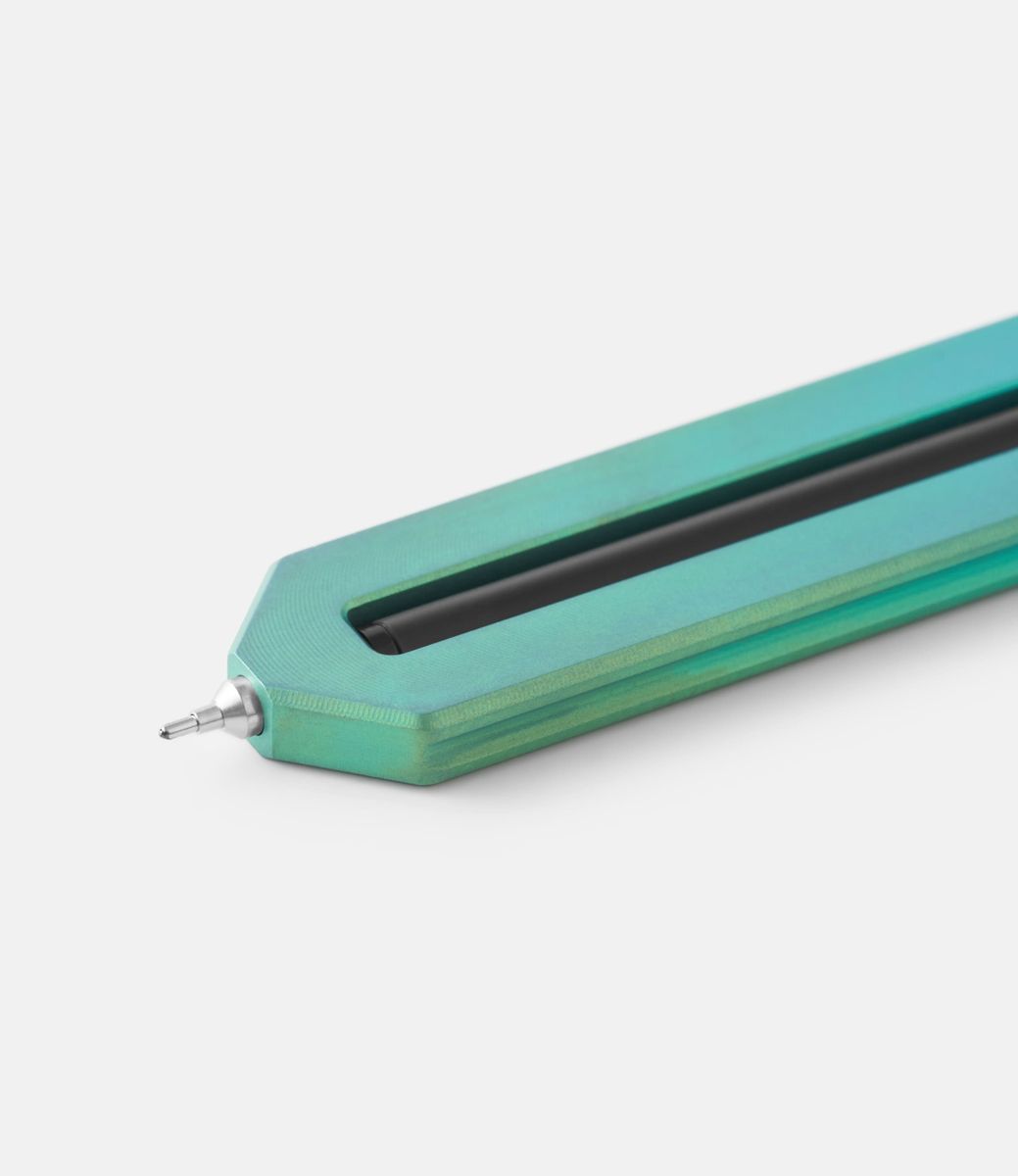 CW&T Pen Type-C Green Cyan Fade — ручка-закладка из титана