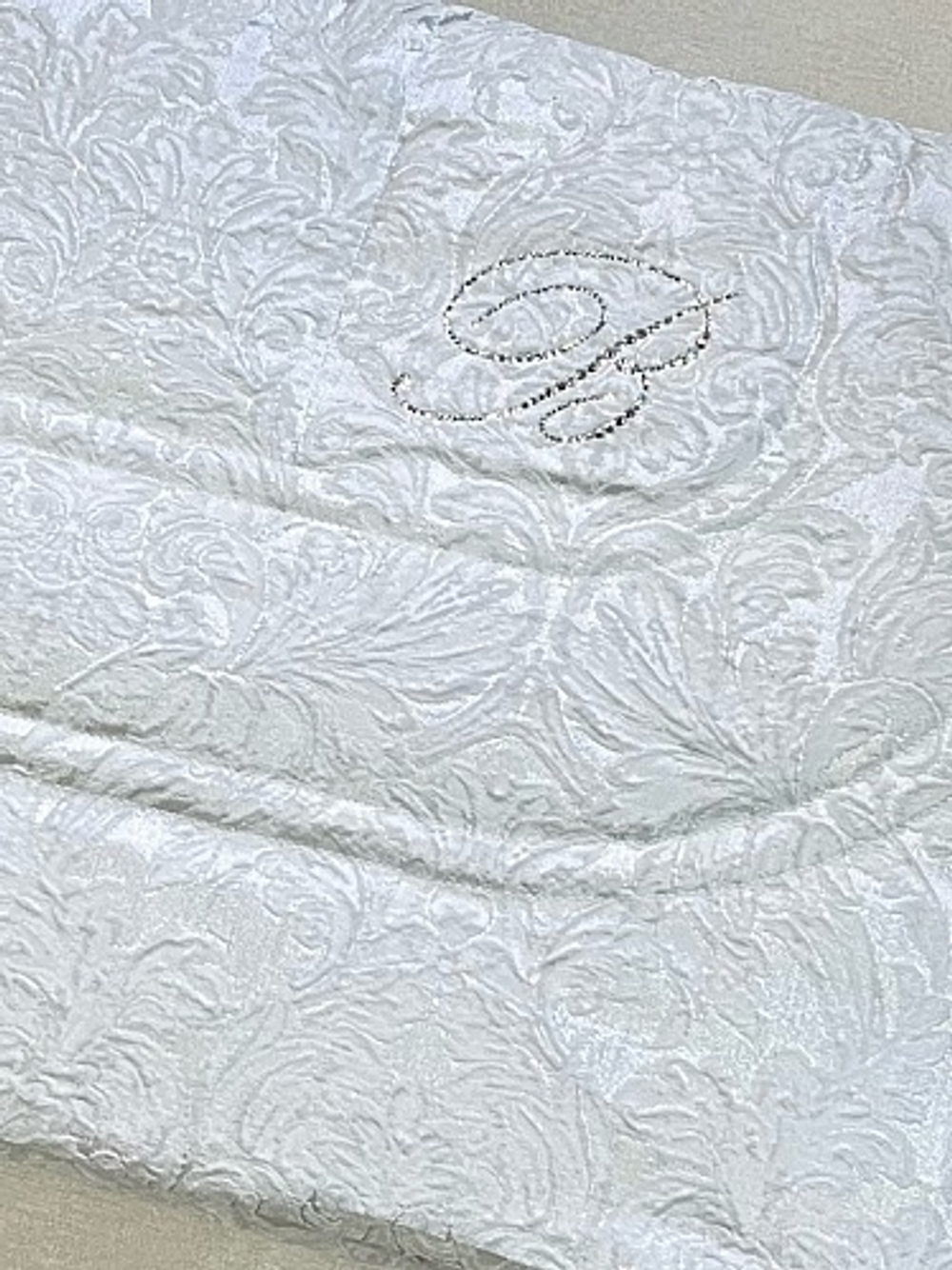 Покрывало 270х270 Blumarine Petra Speccio жемчужно-серое