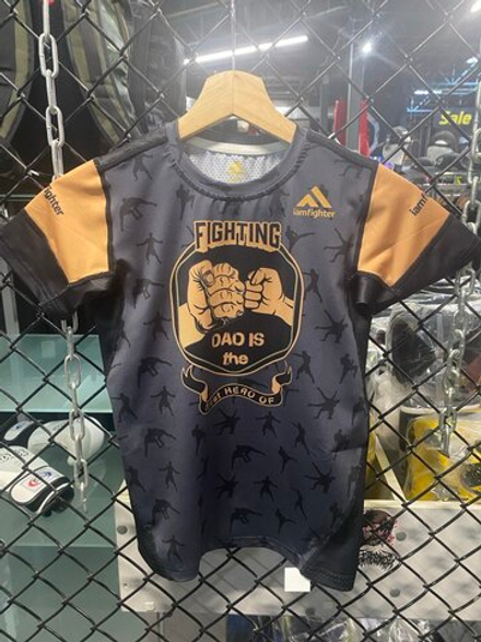 Футболка Iamfighter Dad is the hero детская Черная