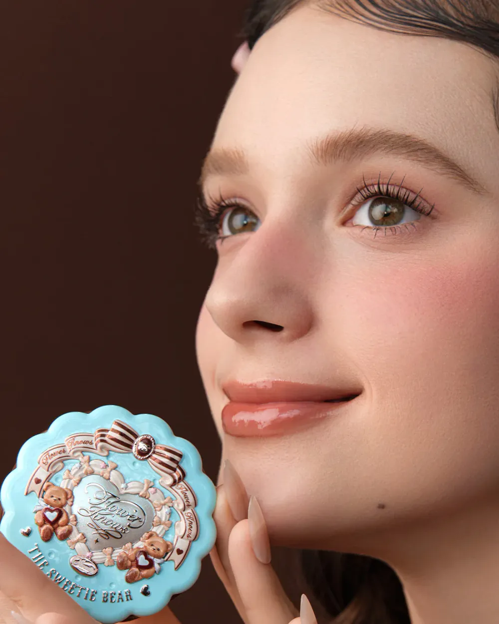 Сатиновые румяна для лица Flower Knows Sweetie Bear Silk Satin Blush - 05 Bear Biscuit