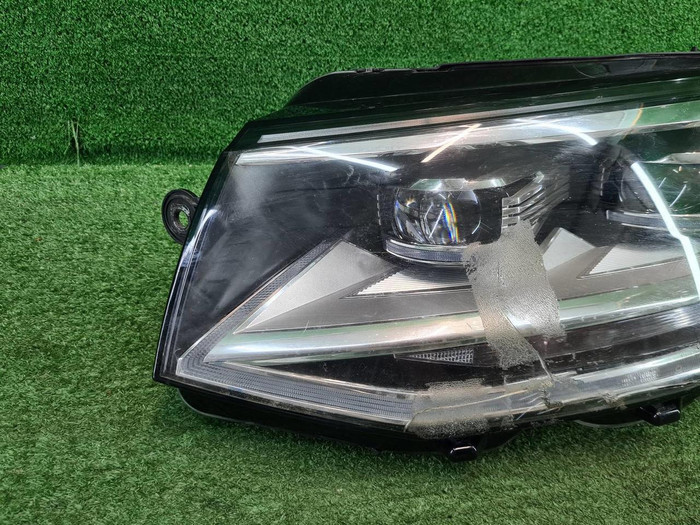 Фара левая VW Transporter T6 (2015-2019) LED
