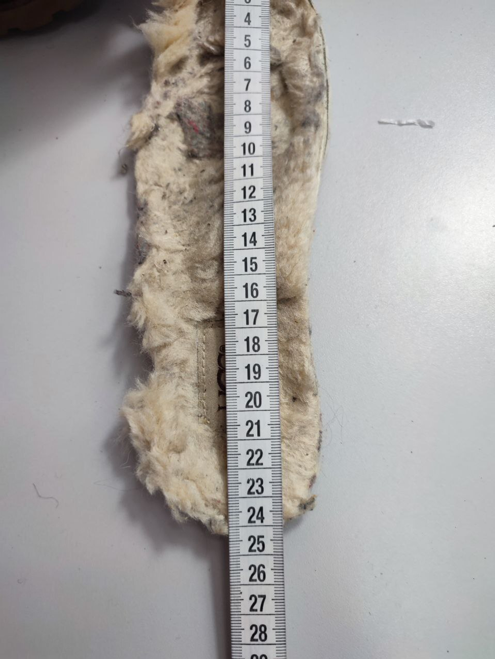 Ботинки Ugg стильные 37.5 размер