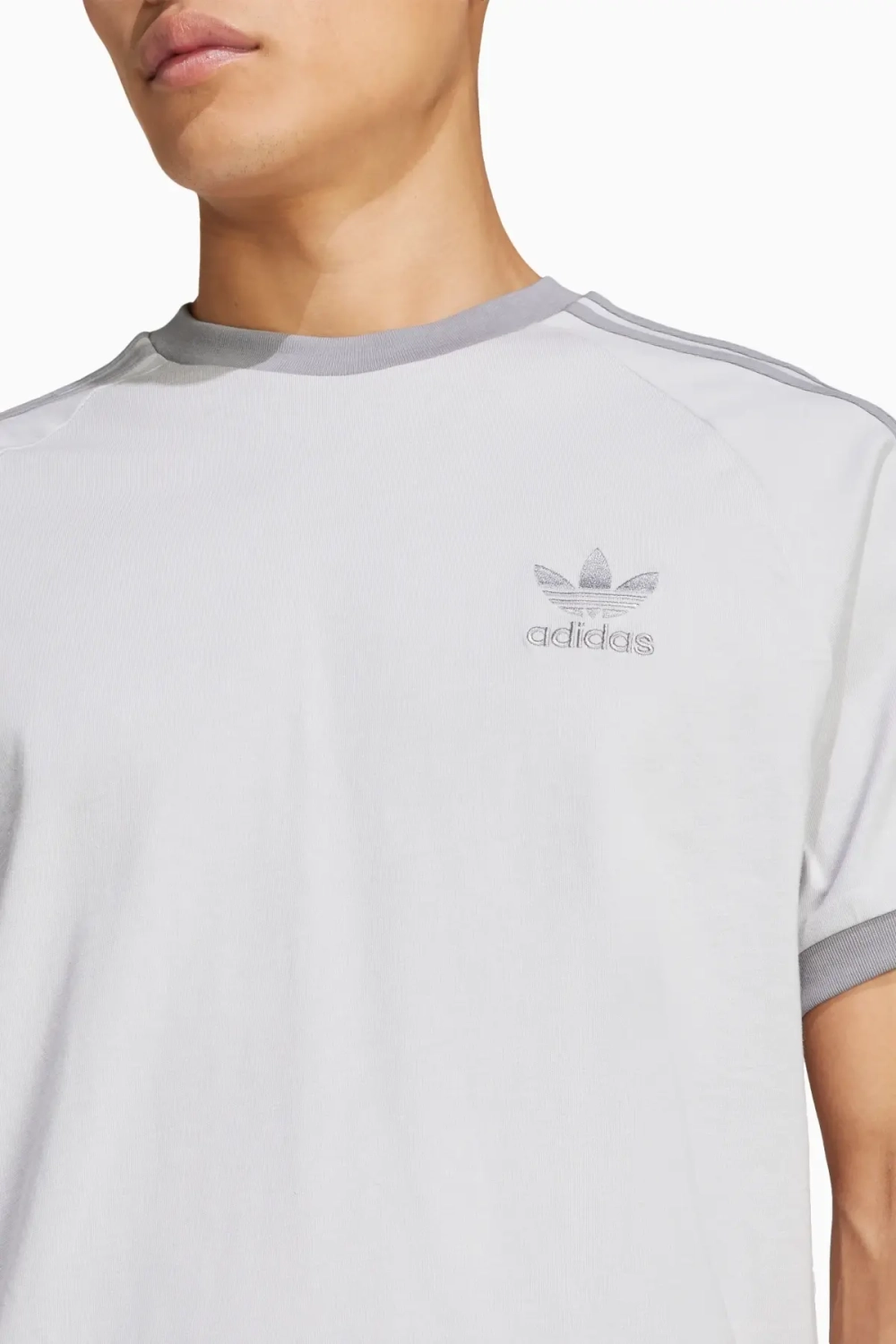 Футболка adidas Adicolor Classics 3-Stripes - серый