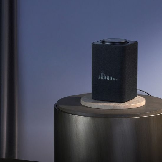 Умная колонка Яндекс Станция Макс c Алисой и Zigbee, черный