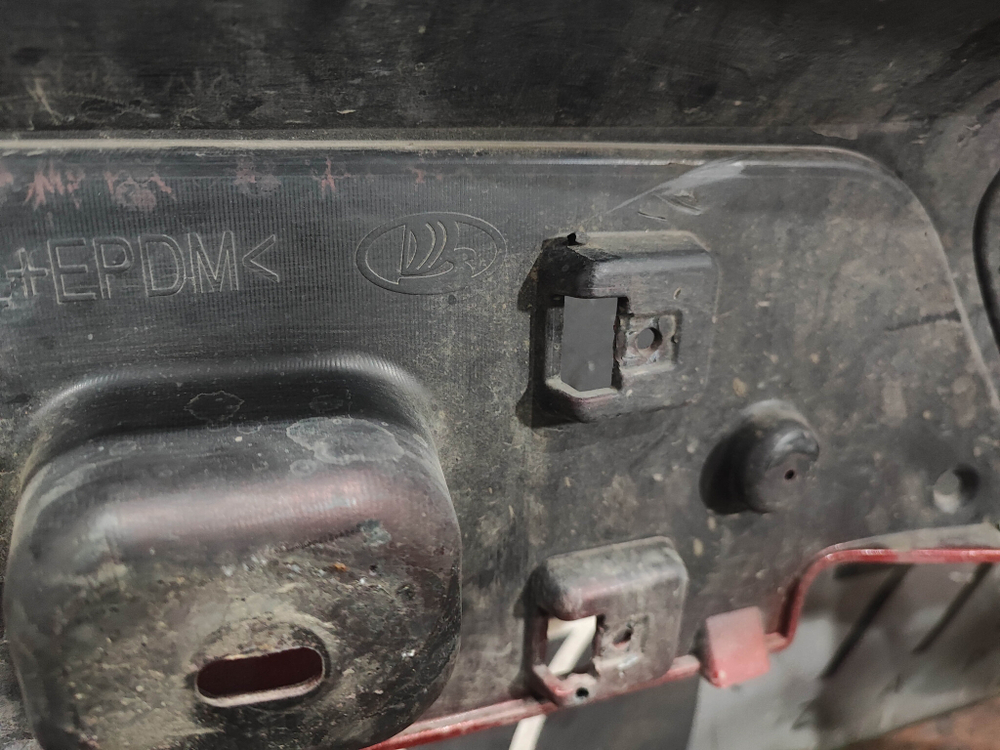 Бампер передний Lada Granta 18-нв Б/У Оригинал 8450103785