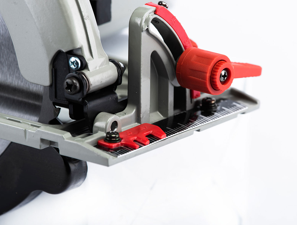 Циркулярная пила ALTECO CS 1400-185 G