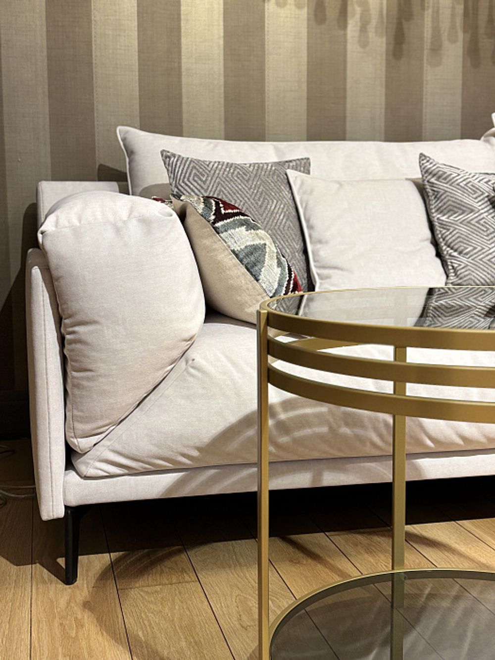 Столик "Риенцо" латунь