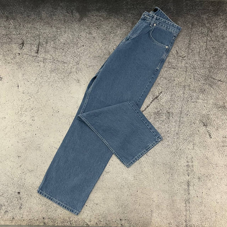 photo_2025-11-23_19-05-28