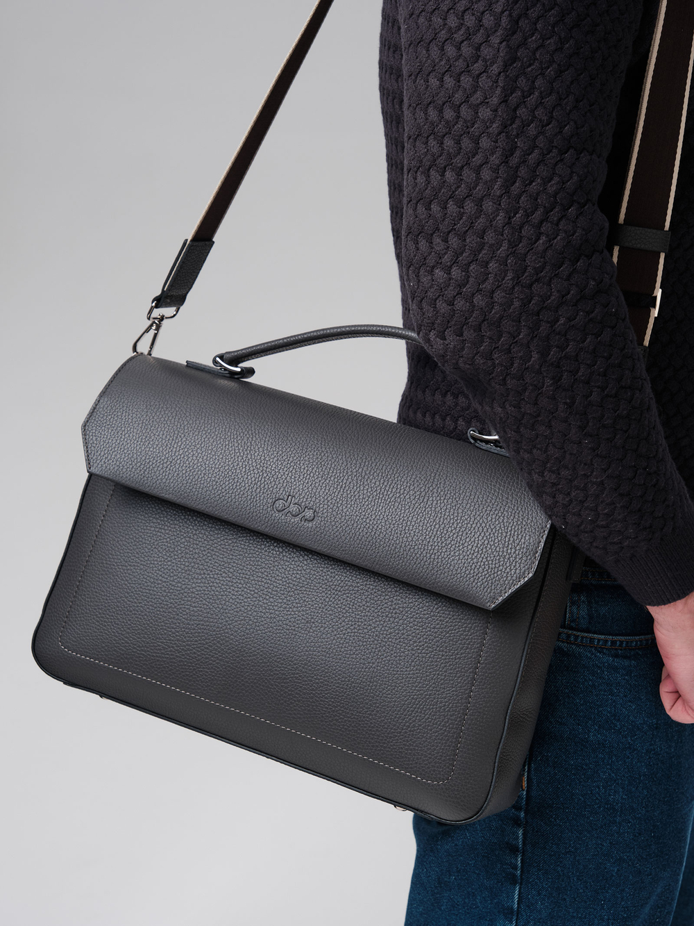 Мужская кожаная сумка Levi DBR 7115 темный лес