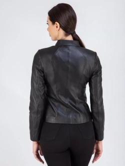 Кожаная куртка короткая на молнии демисезон
