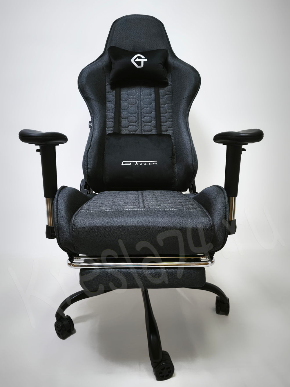 Геймерское кресло из ткани. Серое