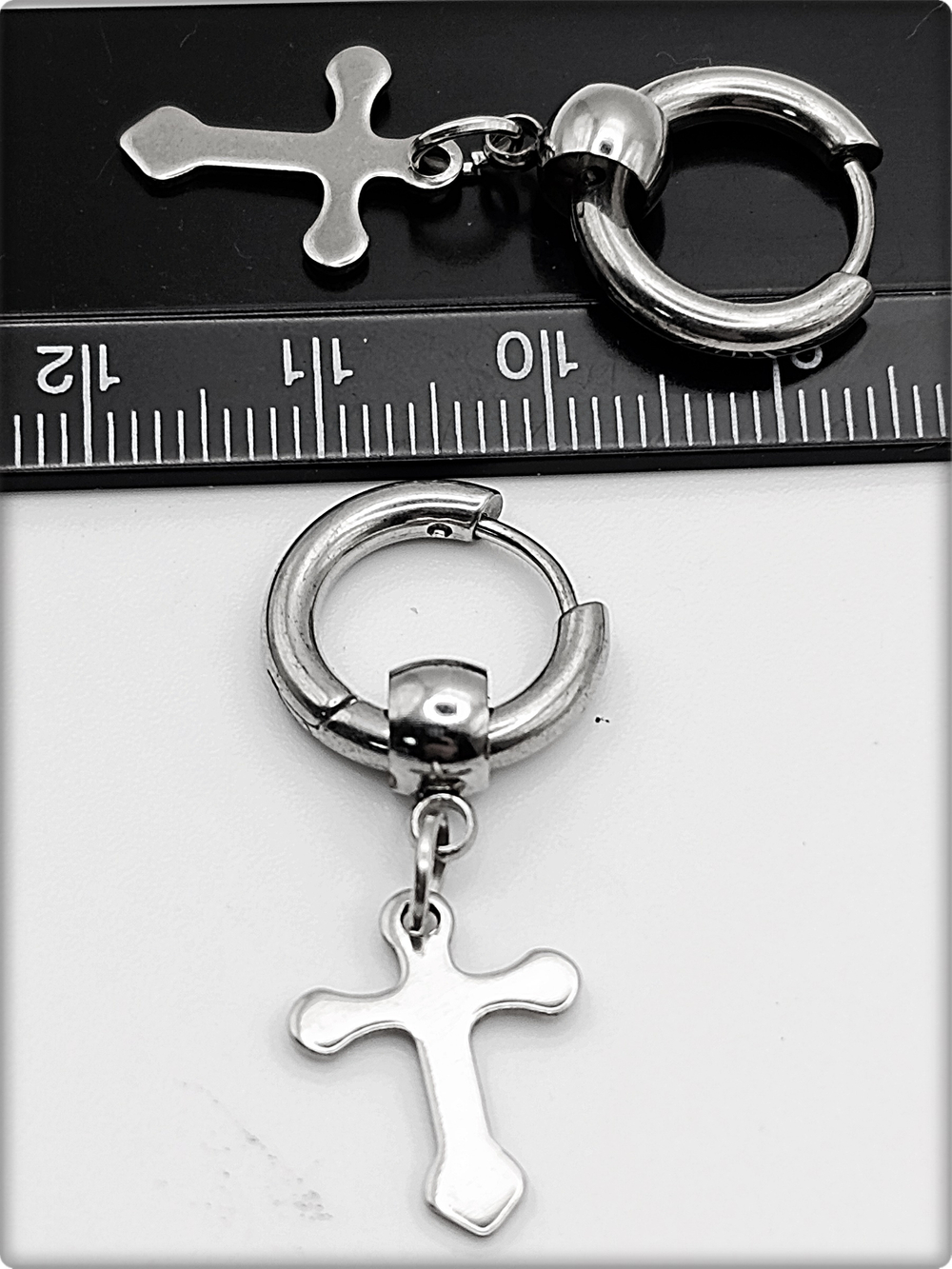 Серьги кольца "Кресты стальные" для пирсинга ушей.