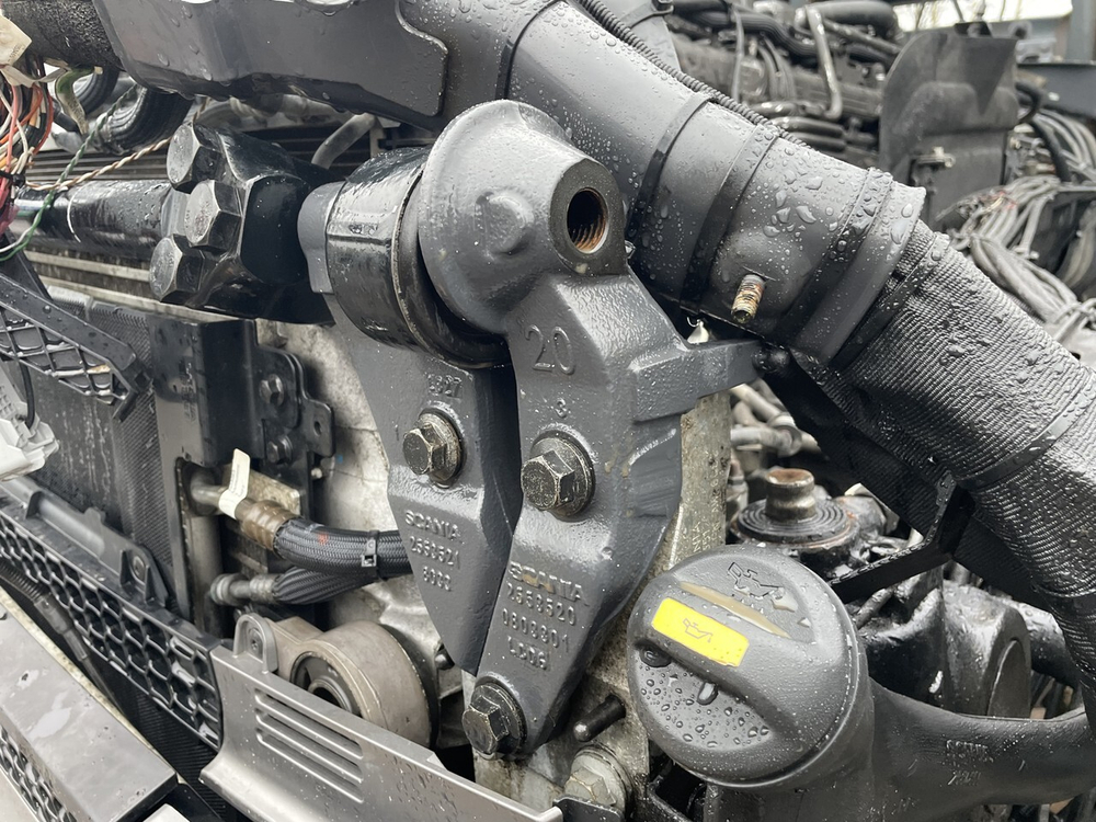 Кронштейн торсиона кабины левый 2020г