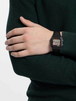Часы Casio W-800HG-9A
