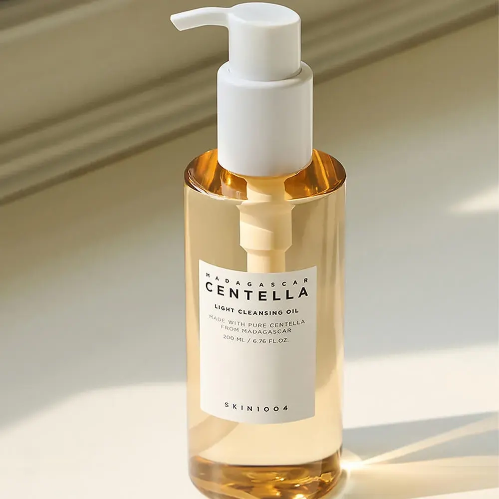 SKIN1004 Успокаивающее гидрофильное масло с центеллой Madagascar Centella Light Cleansing Oil (200 мл)
