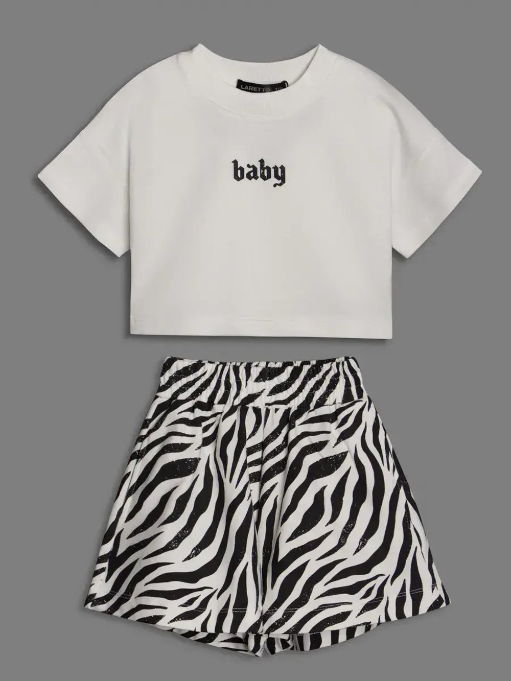 Летний костюм, футболка и шорты для девочки