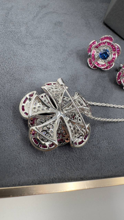 Колье Bvlgari