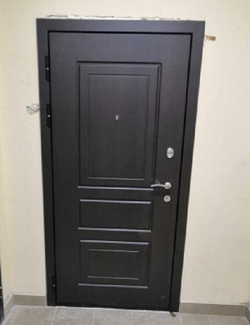 Входная металлическая дверь с зеркалом  (RеX) РЕКС 6 Лондон Венге / СБ-16 Венге