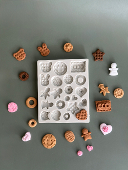 Молд силиконовый прямоугольный для лепки "Мини печенья" / форма для лепки игрушечных сладостей из полимерной глины для кукол и ватной игрушки