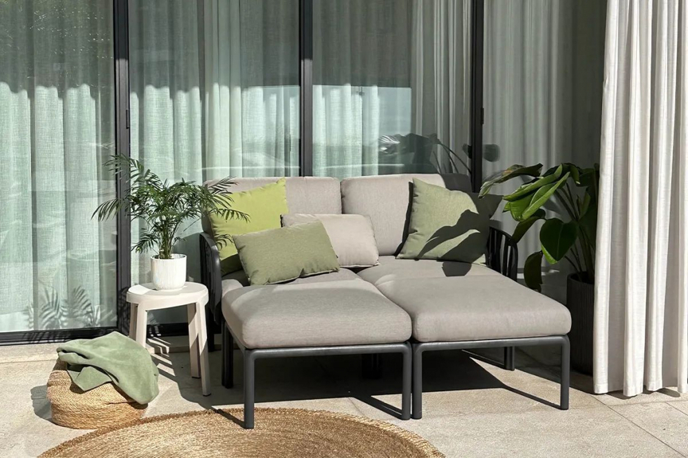 Пуф пластиковый с подушкой Nardi Komodo Pouf, антрацит, серый