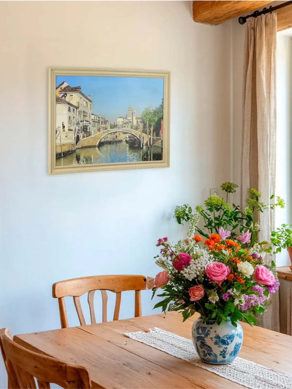 Картина настенная интерьерная в раме