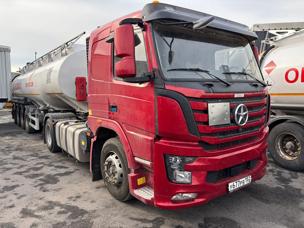 Dayun CGC418* 4x2 Седельный тягач CGC4180 (Дизельный, 11,6 л, 460 л.с., МТ)