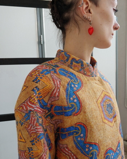 Пальто "Келлская книга", по мотивам Келлской книги, богато иллюстрированная рукописная книга, созданная кельтскими монахами примерно в 800 году.