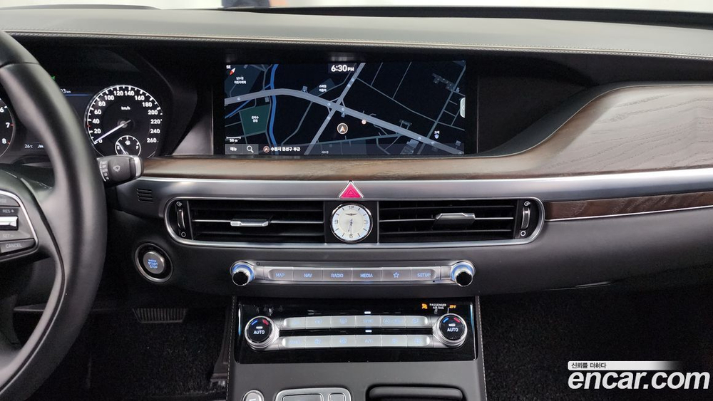 Genesis G90 3.8 AWD (08.2020)
