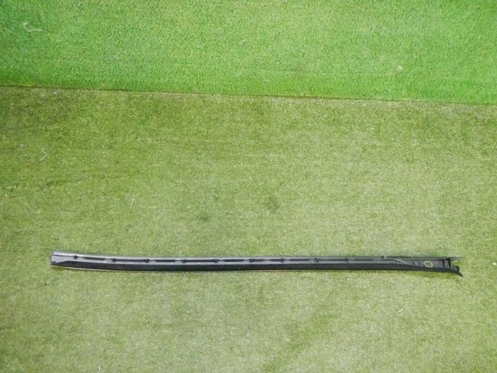 Накладка стойки лобового стекла правая BMW X5 G05 (2018-н.в.)