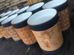 Кружка большая фарфоровая без ручки с берестой. Коллекция Log (Бревно)